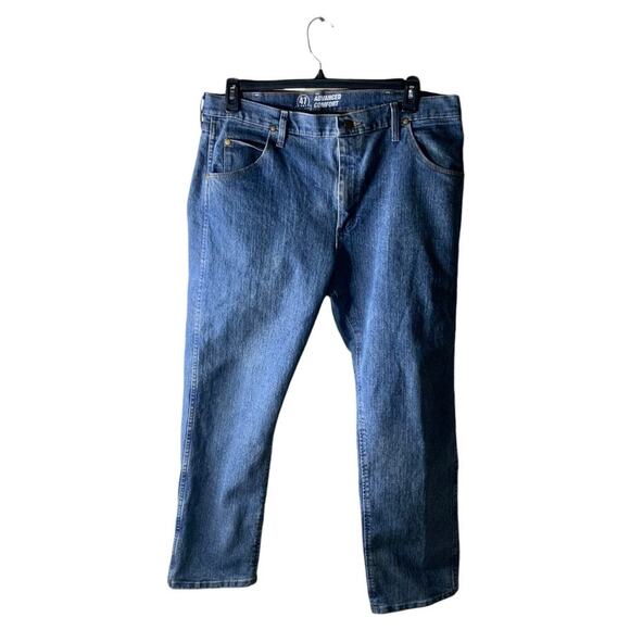Wrangler 47 Advanced Comfort Jeans Mens 38X30 Regular Fit Mid Wash Streetwear - Picture 1 of 11